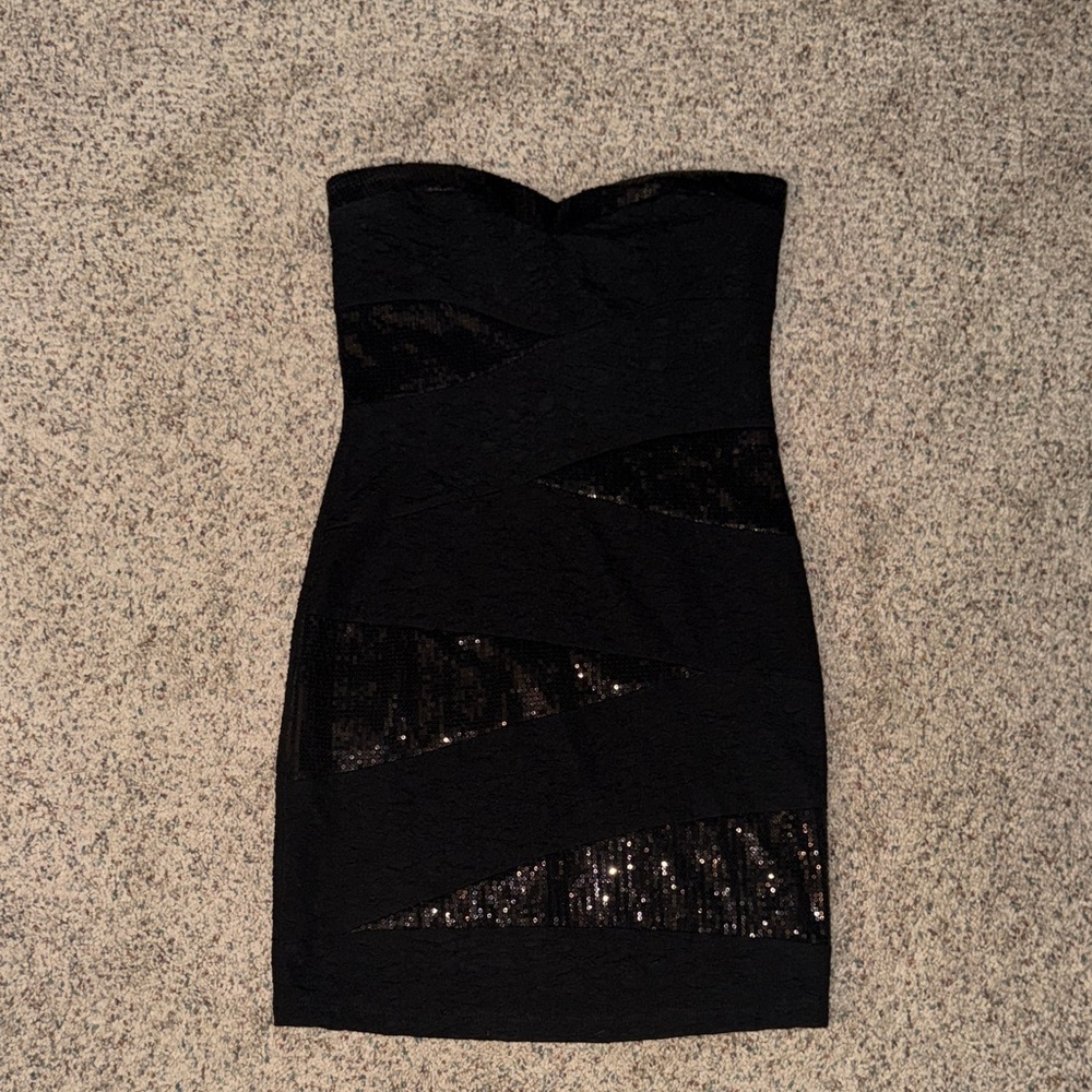 Forever 21 Black Strapless mini Sequin Dress